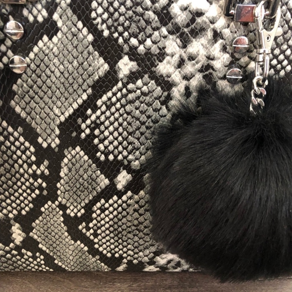 Handbag - Picture 4 of 9